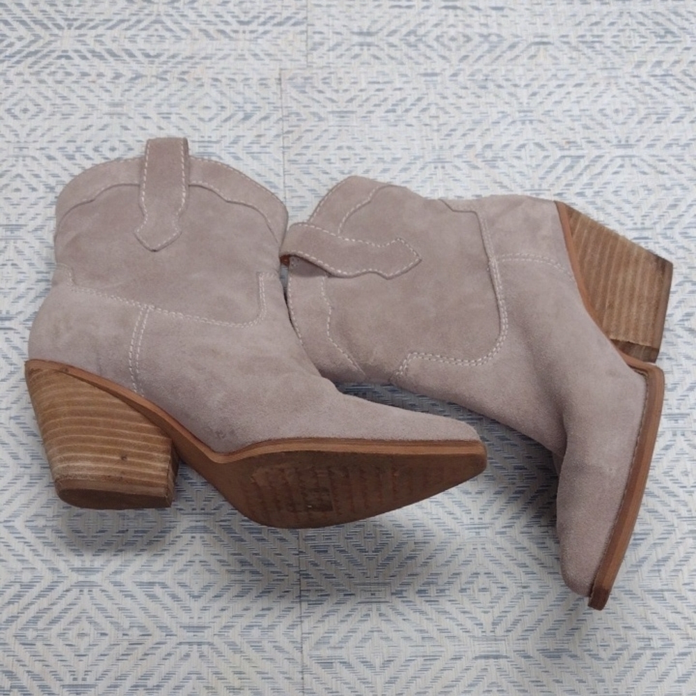 Zodiac Women's Suede Ankle Boots - Cream - Picture 3 of 12